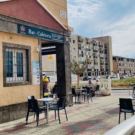 El Papagayo Apartment 2 Mins Walking To The Beach تورّيفيِخا المظهر الخارجي الصورة