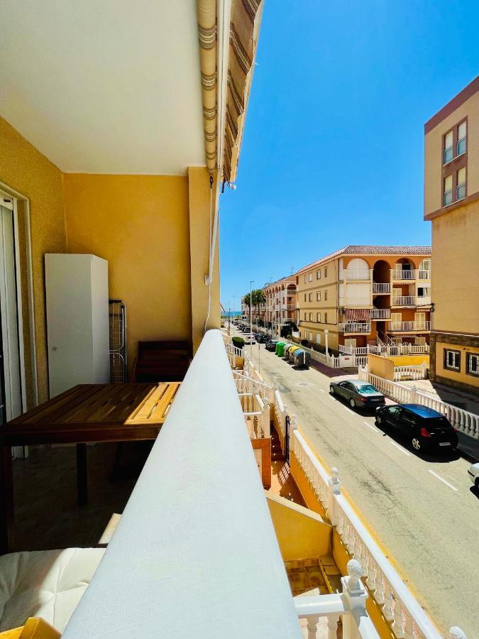 El Papagayo Apartment 2 Mins Walking To The Beach تورّيفيِخا المظهر الخارجي الصورة