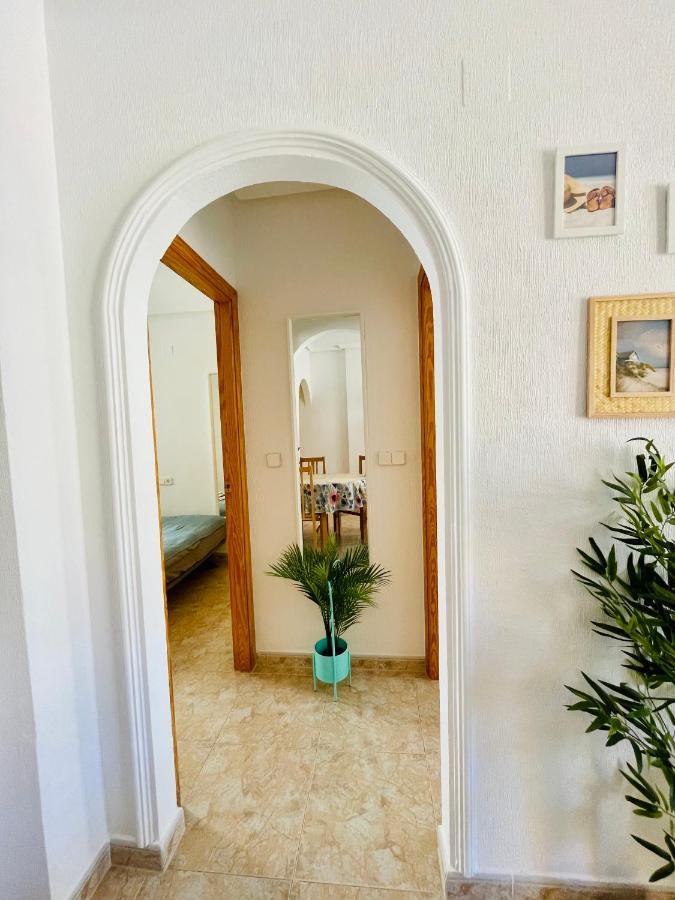 El Papagayo Apartment 2 Mins Walking To The Beach تورّيفيِخا المظهر الخارجي الصورة